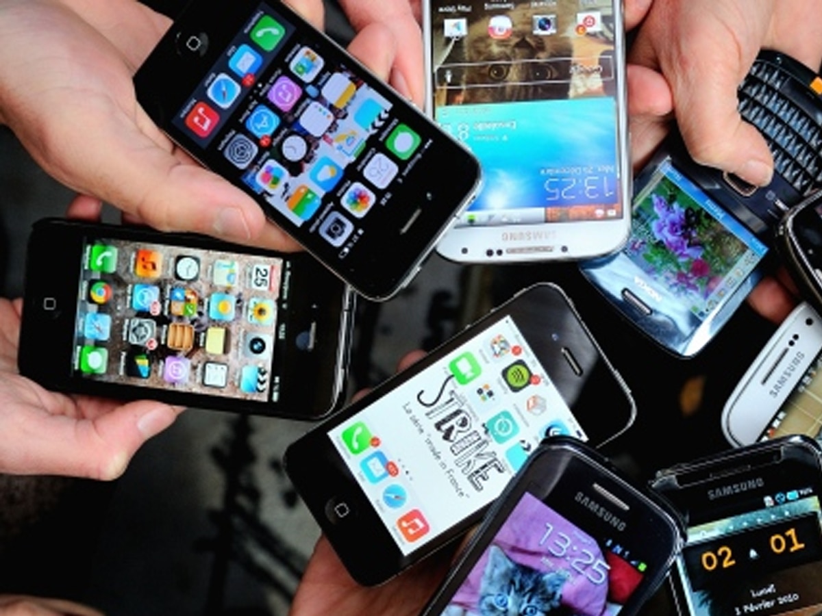 Tips: बेचने जा रहे पुराना Smartphone तो भूलकर ना करें ये गलतियां, मिलेगी कम कीमत 