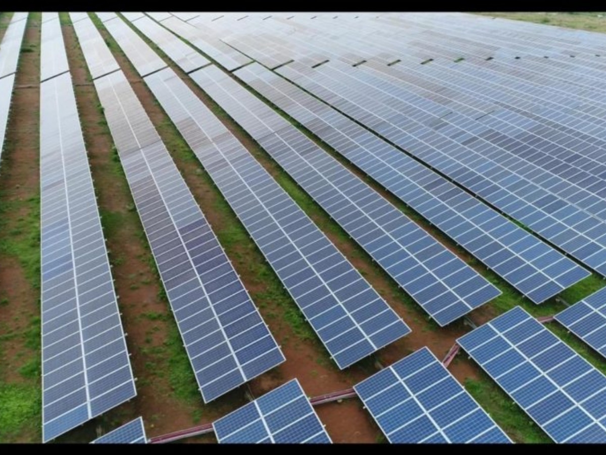 World Largest Renewable Energy Park Now In India 5 Times Larger Than Paris  | पेरिस के आकार से 5 गुना बड़ा, दो गीगावाट की क्षमता...कैसा है दुनिया का सबसे  बड़ा एनर्जी पार्क |