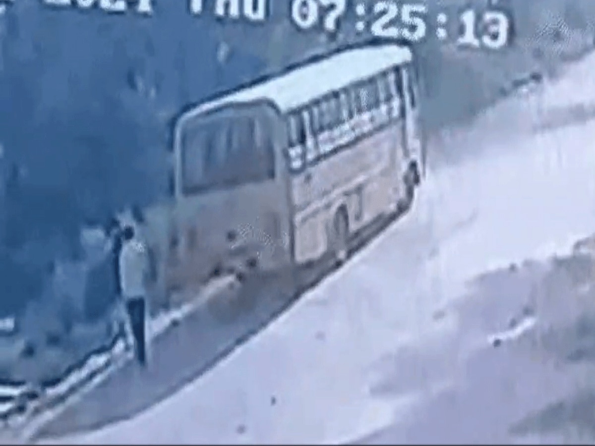 Mahendragarh School Bus Accident: ड्राइवर का वो वीडियो आया सामने, जिसके कारण गई थी 6 मासूमों की जान