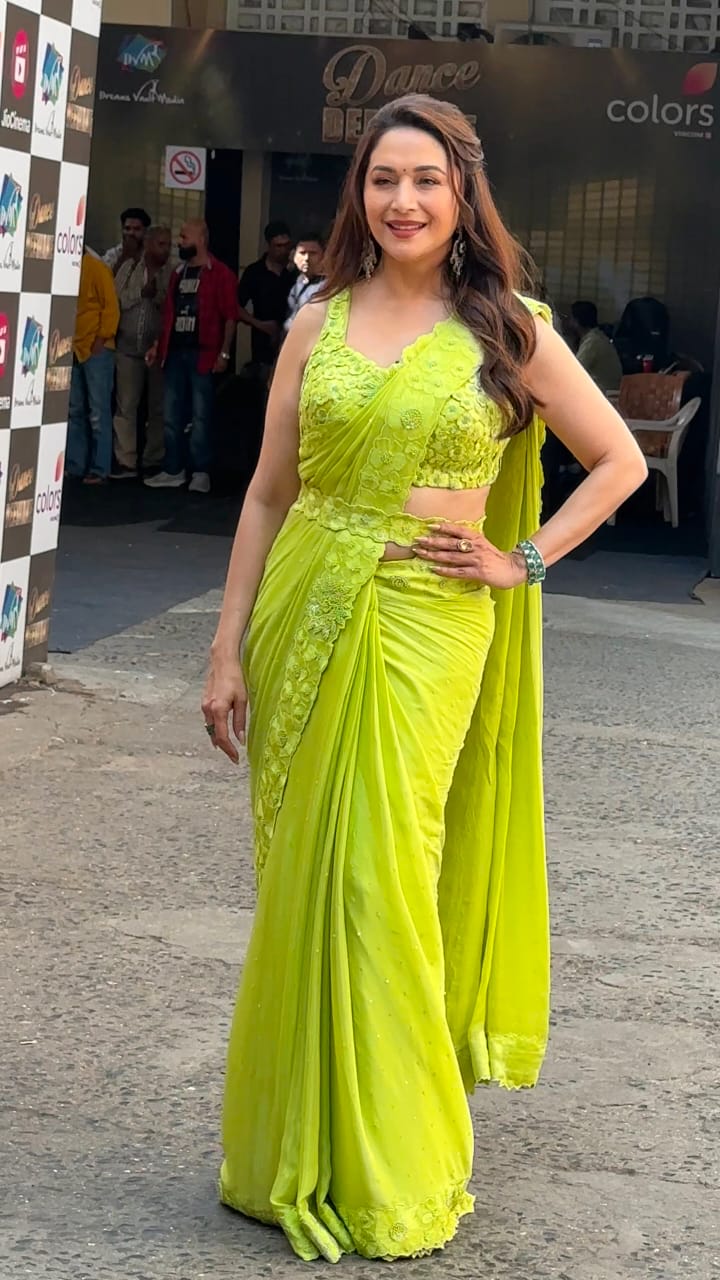 माधुरी दीक्षित का लुक