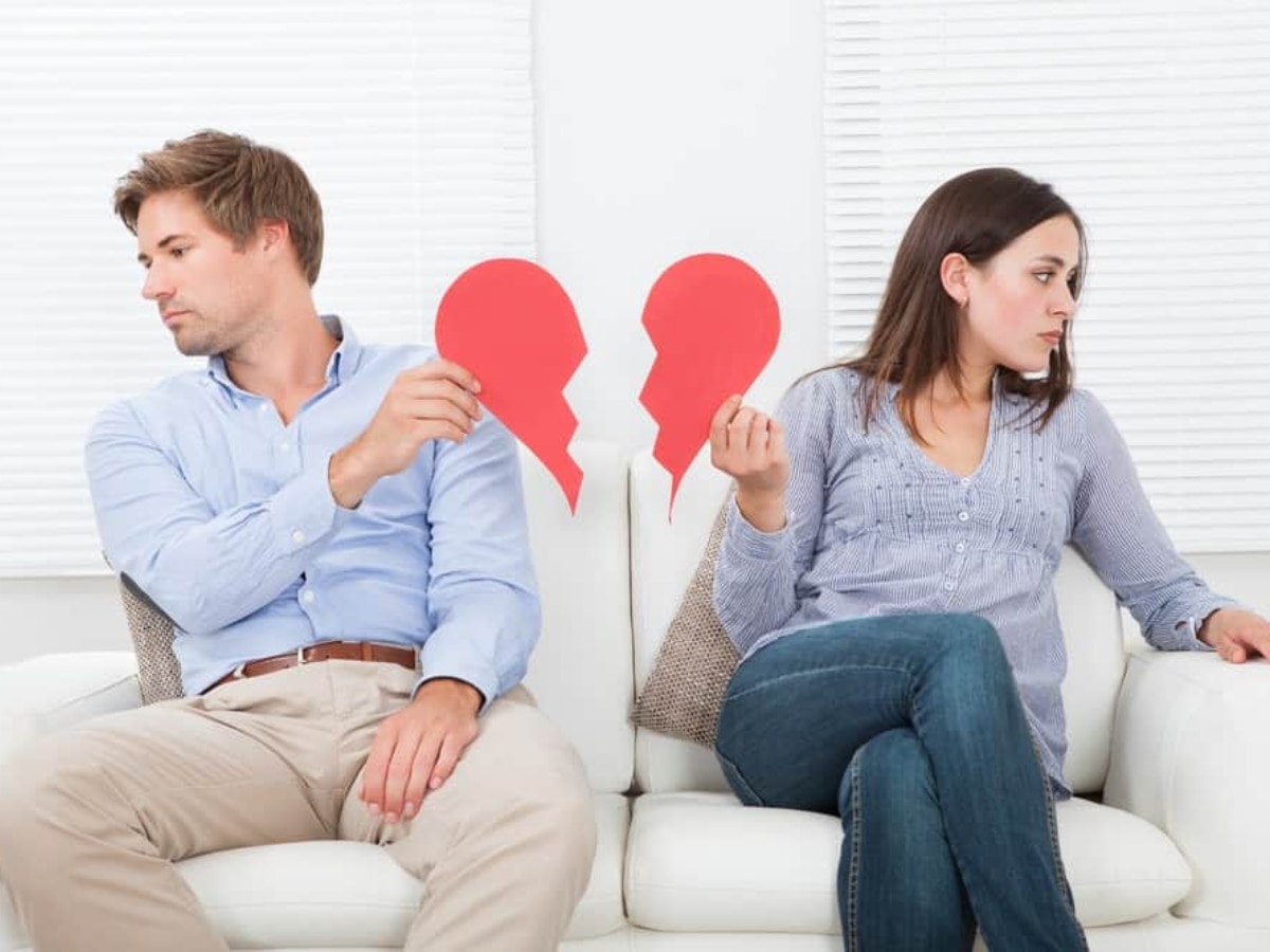 Divorce: पति-पत्नी के बीच इन 5 कारणों से होते हैं सबसे ज्यादा तलाक, तीसरी वजह के चपेट में हैं ज्यादातर जोड़े
