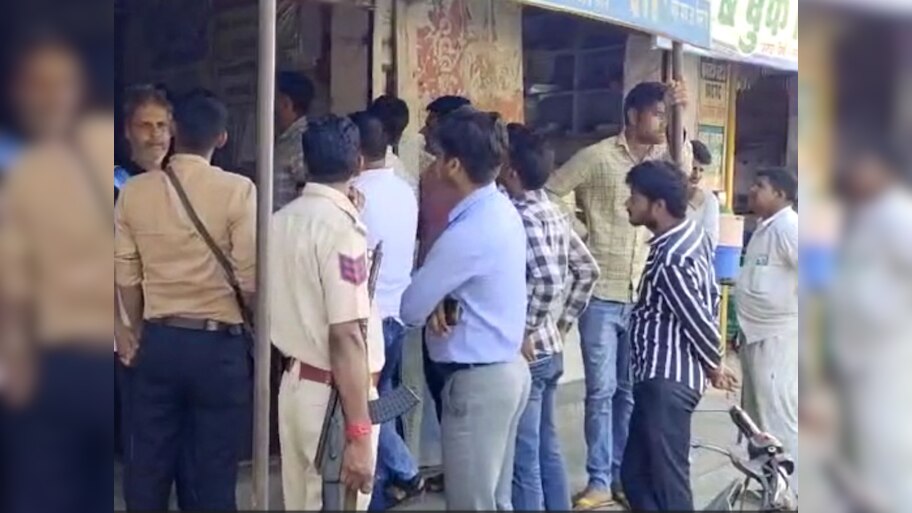 Sadulpur: फर्जी डिग्री मामले में सादुलपुर में SOG ने दी दबिश, OPJS यूनिवर्सिटी के गिरफ्तार दलाल के साथ ली तलाशी