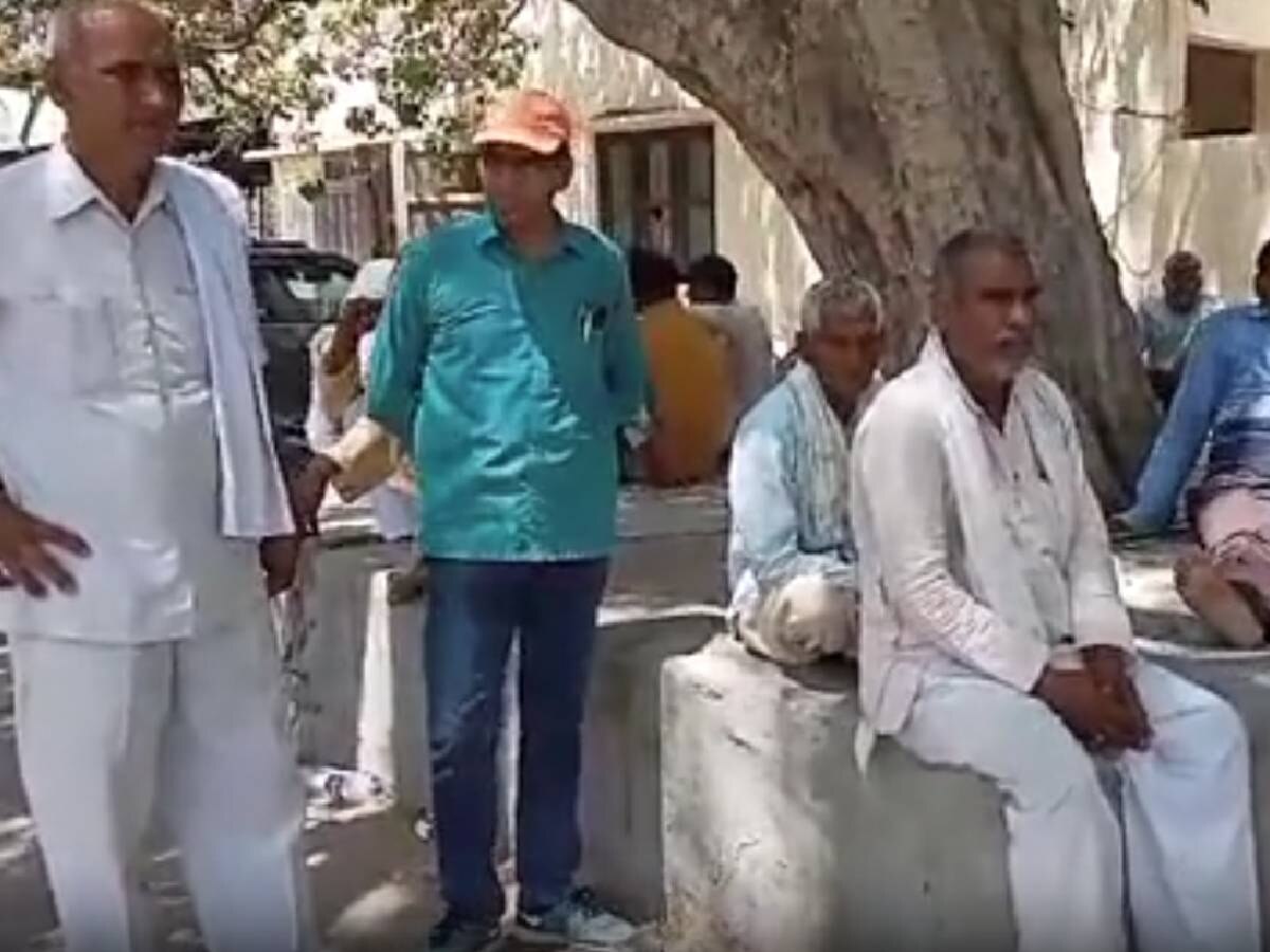 Bhiwani News: बारात में दोस्तों से हुई कहासुनी, कुल्हाड़ी से की हत्या 