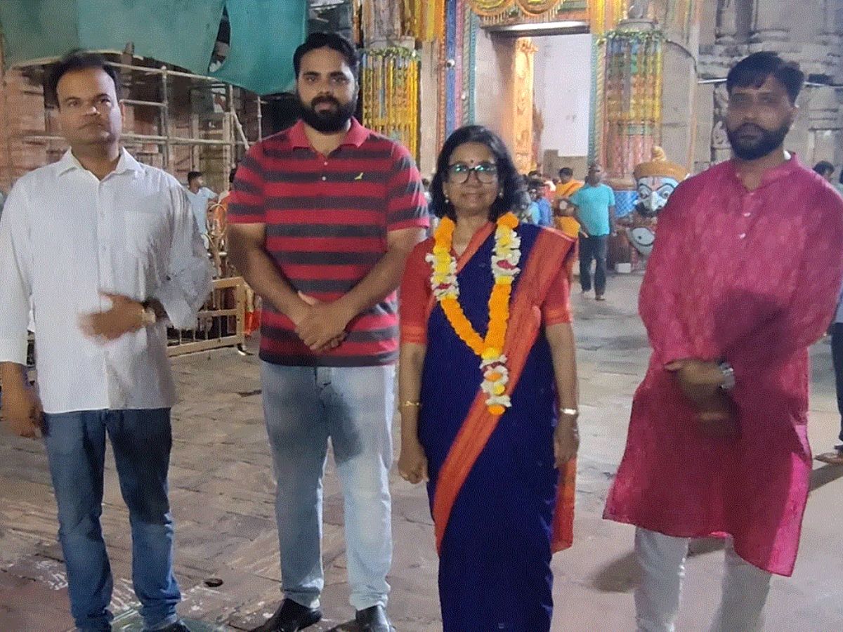 Odisha Election 2024: ଶ୍ରୀଜିଉଙ୍କ ଦର୍ଶନ କଲେ କଂଗ୍ରେସର ଲୋକସଭା ପ୍ରାର୍ଥୀ ସୁଚରିତା, କହିଲେ... Odisha Election 2024: ଶ୍ରୀଜିଉଙ୍କ ଦର୍ଶନ କଲେ କଂଗ୍ରେସର ଲୋକସଭା ପ୍ରାର୍ଥୀ ସୁଚରିତା, କହିଲେ...