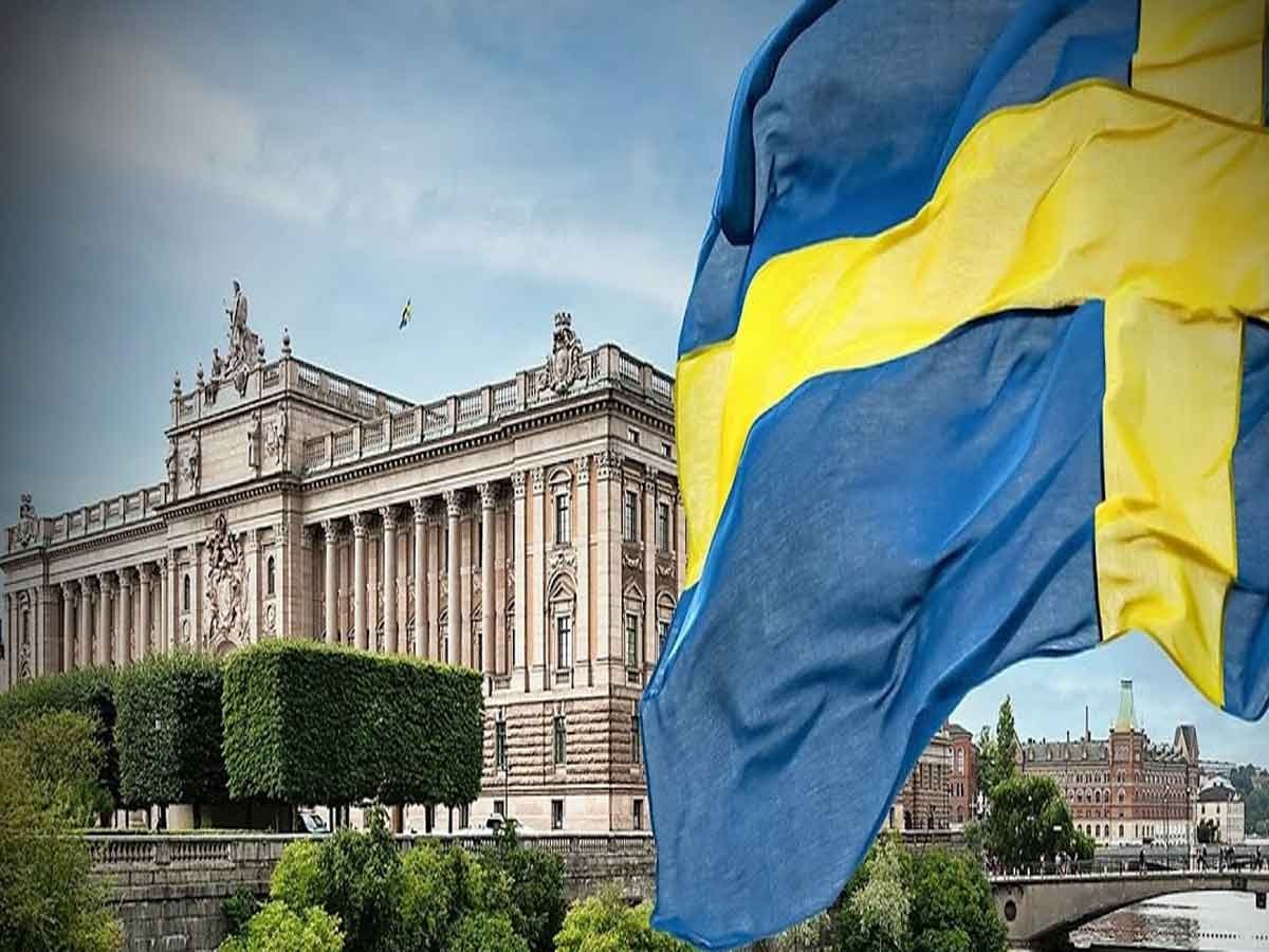 Sweden: अब टीनएजर भी करा सकेंगे जेंडर चेंज,क्या है स्वीडन का नया कानून जिस पर छिड़ी है बहस 