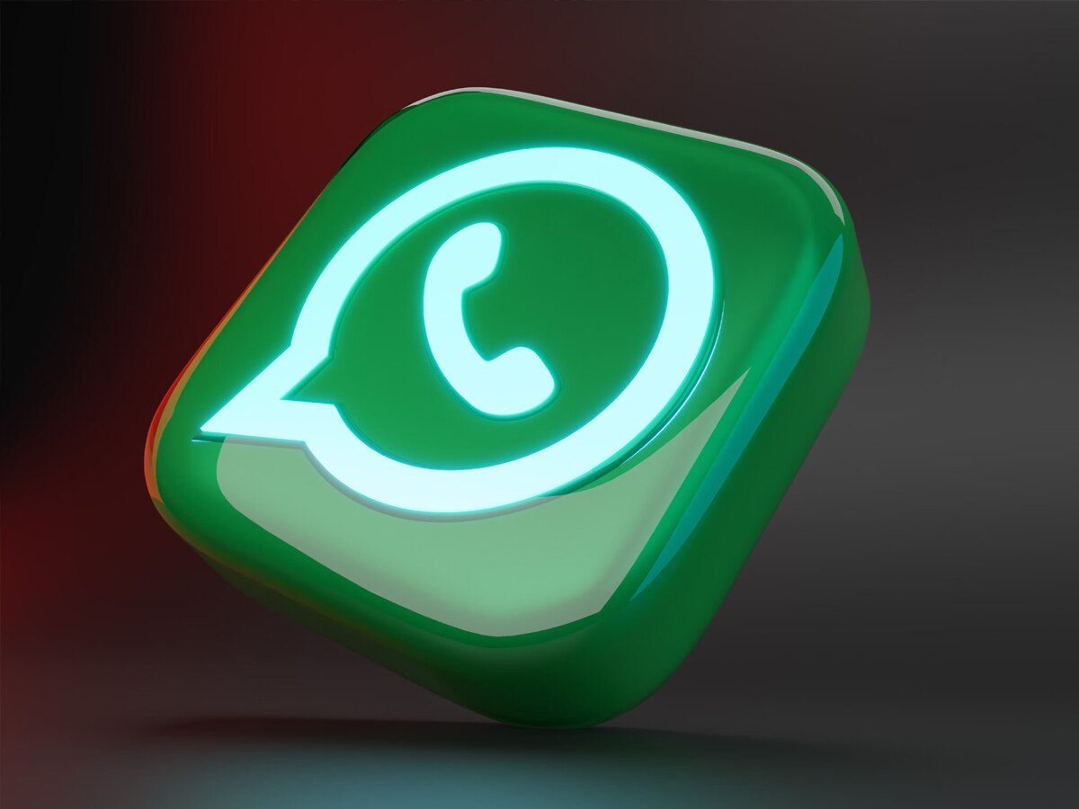 WhatsApp लाया यूजर्स के लिए स्टीकर पैक डिस्कवरी फीचर, जानिए इसके बारे में सबकुछ