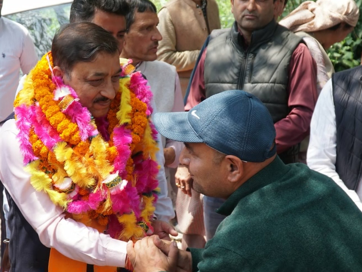 Himachal BJP: सिरमौर में शुरू हुआ सांसद सुरेश कश्यप का चुनाव अभियान, जनता से वोट की अपील की