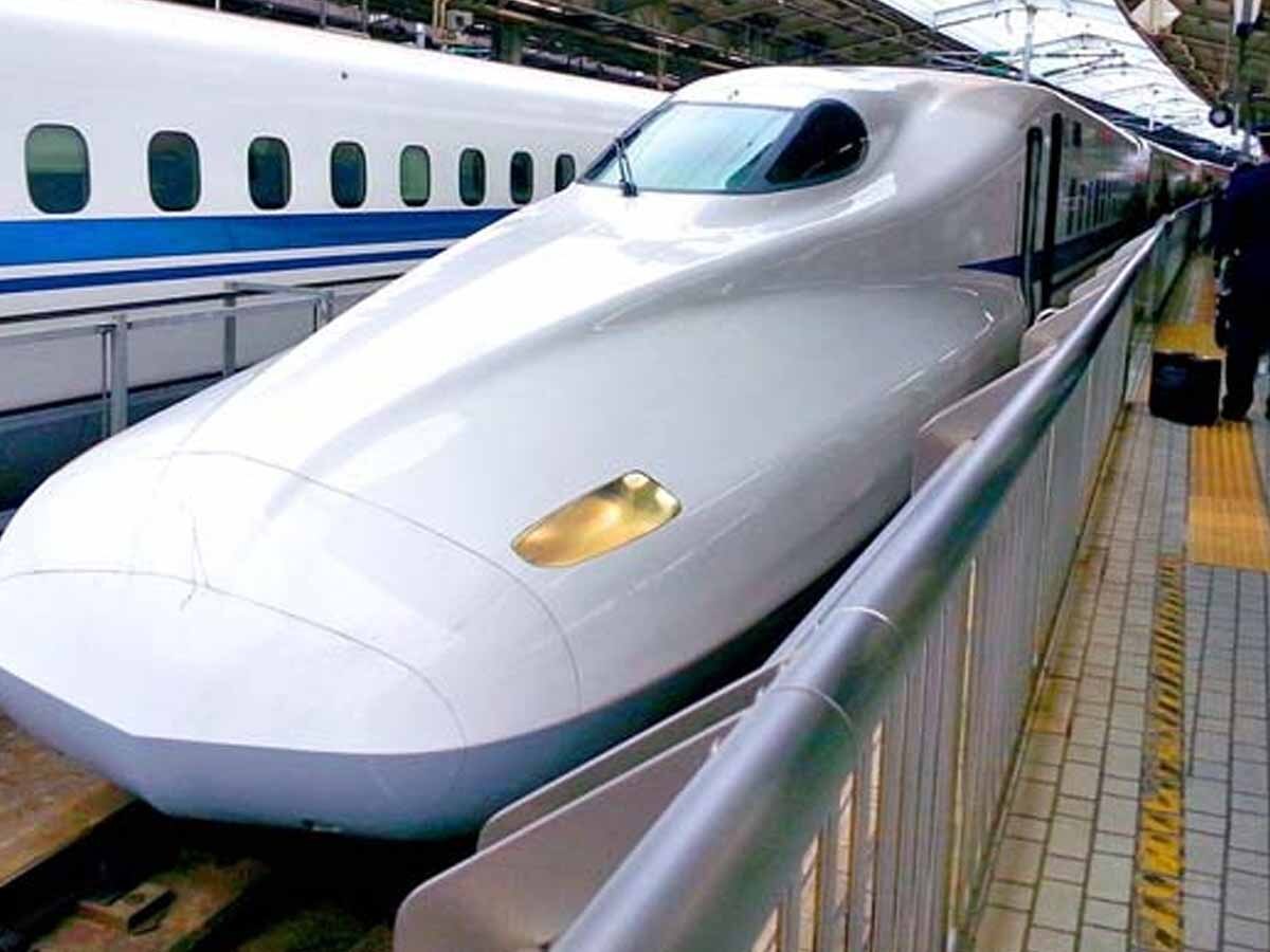 Mumbai Ahmedabad Bullet Train: कब शुरू होगी अहमदाबाद से मुंबई की बुलेट ट्रेन? रेलवे का जवाब आप भी जान लीज‍िए