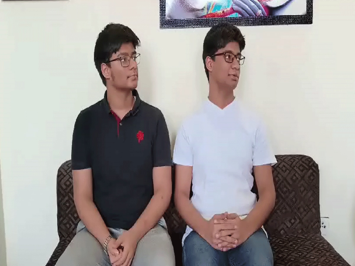 Gurugram News: पले, बड़े और बढ़े भी साथ, गुरुग्राम के जुड़वां भाइयों ने JEE परीक्षा में हासिल की सफलता 