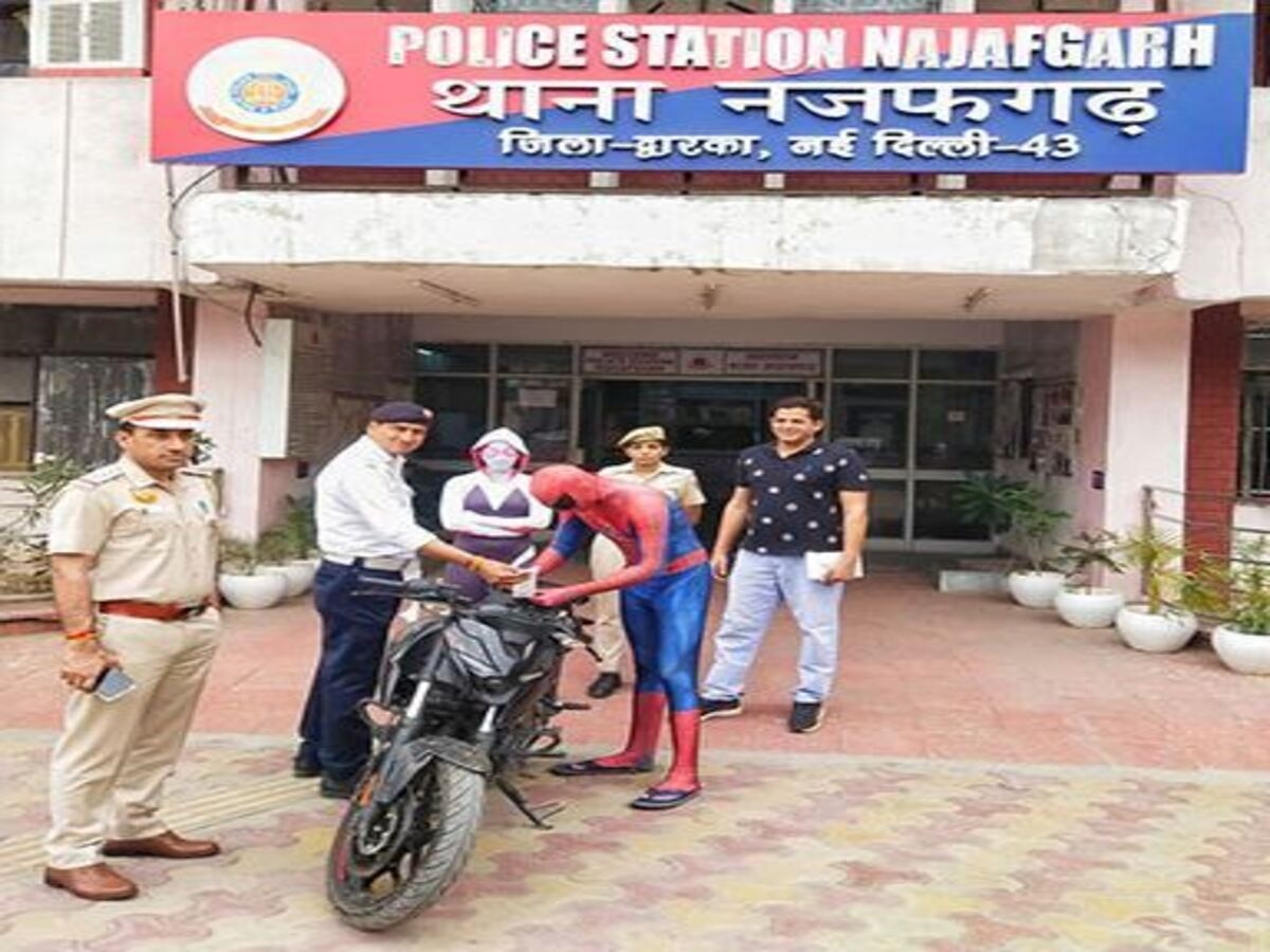 Spiderman Spiderwoman Arrest: ପୋଲିସ ଜାଲରେ 'ସ୍ପାଇଡରମ୍ୟାନ୍-ସ୍ପାଇଡର୍ ୱମ୍ୟାନ୍'; ଜାଣନ୍ତୁ ପୁରା ଘଟଣାକ୍ରମ 