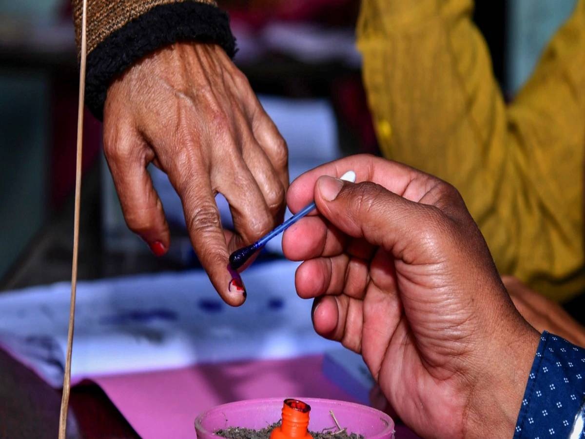 Lok Sabha Election: वोटिंग के दिन दिल्ली के बाजारों और होटलों में मिलेगा भारी डिस्काउंट