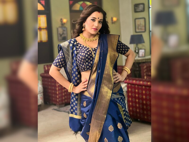 अदाओं पर मर मिटे फैंस