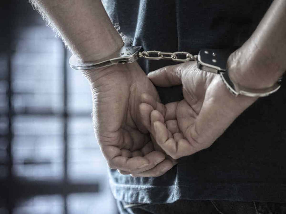 मेघालय: 2 नाबालिग लड़कियों से रेप मामले में 9 गिरफ्तार; कानूनगो ने इस बात पर जताई हैरानी मेघालय: 2 नाबालिग लड़कियों से रेप मामले में 9 गिरफ्तार; कानूनगो ने इस बात पर जताई हैरानी