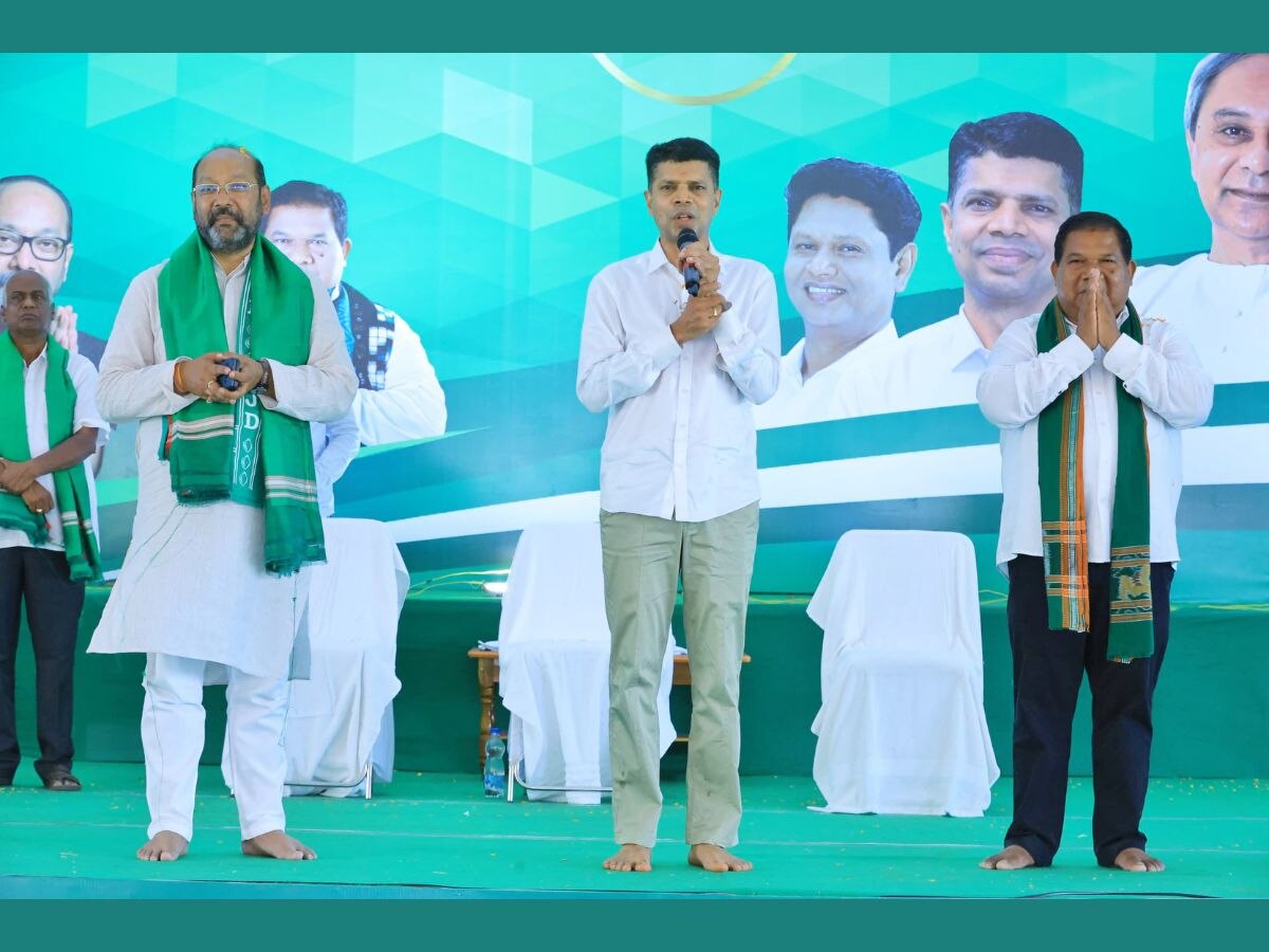 Odisha Politics: ମୋହନା ଏବଂ ଚିକିଟି ଗସ୍ତ କରି ଏମିତି କହିଲେ ଭିକେ ପାଣ୍ଡିଆନ