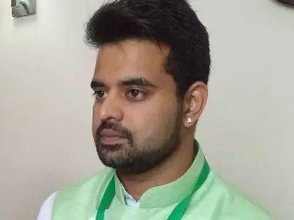 Prajwal Revanna: ड्राइवर ने खोला पेन ड्राइव का काला सच, Dy CM का क्यों किया जिक्र?
