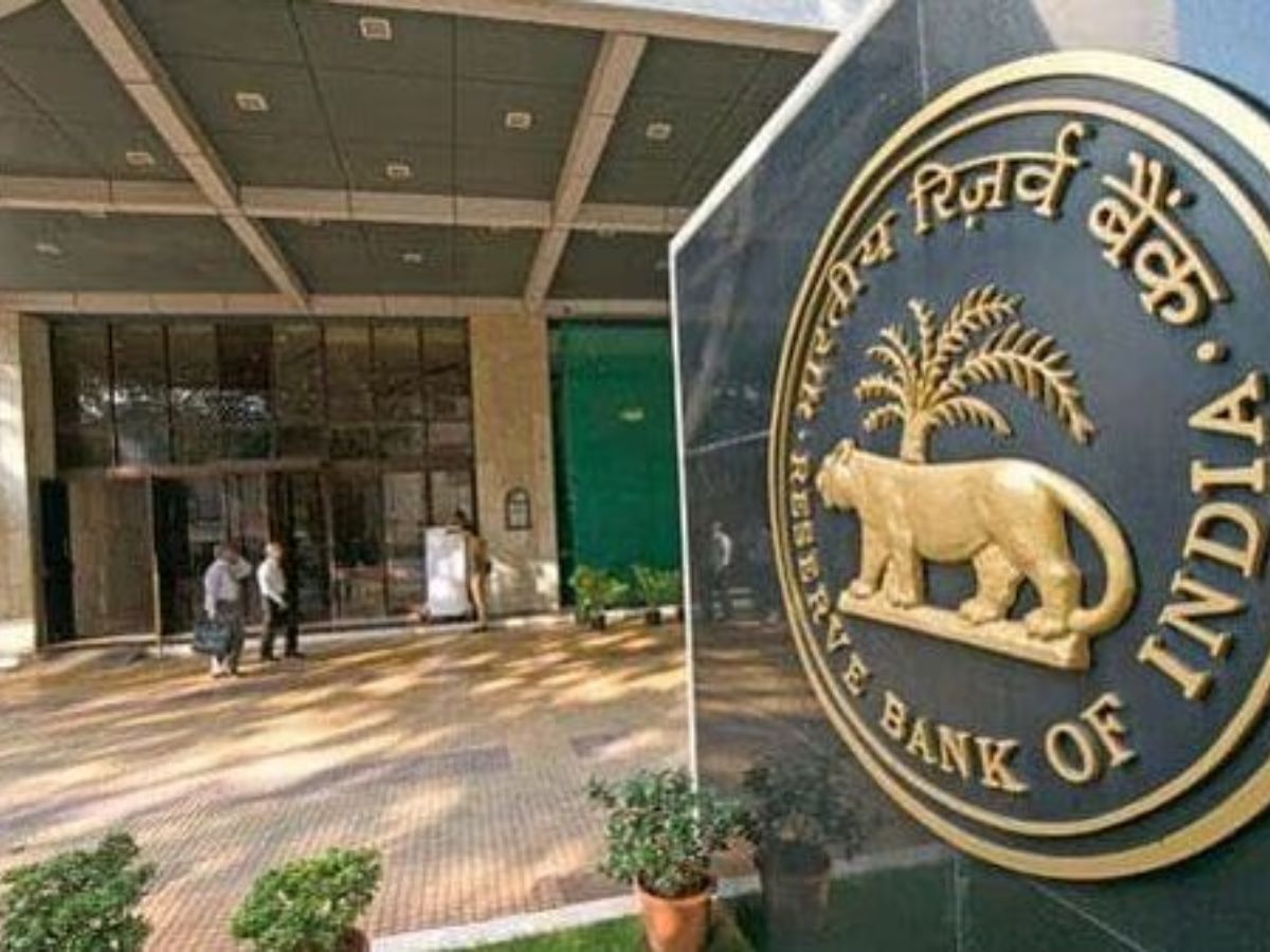 RBI ने 2000 के नोटों को लेकर दिया ताजा बयान, जानें- बड़ा अपडेट