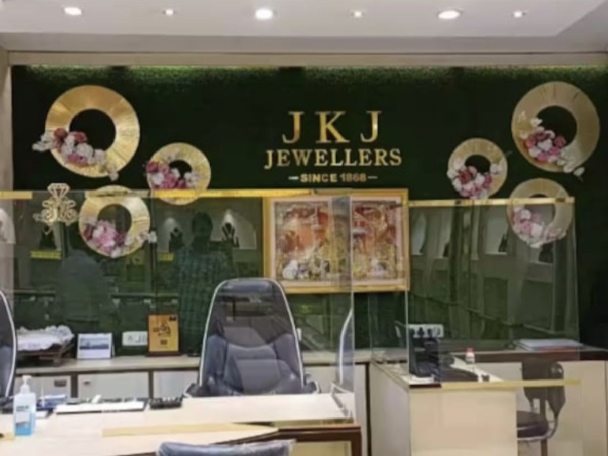JKJ Jeweler Group News