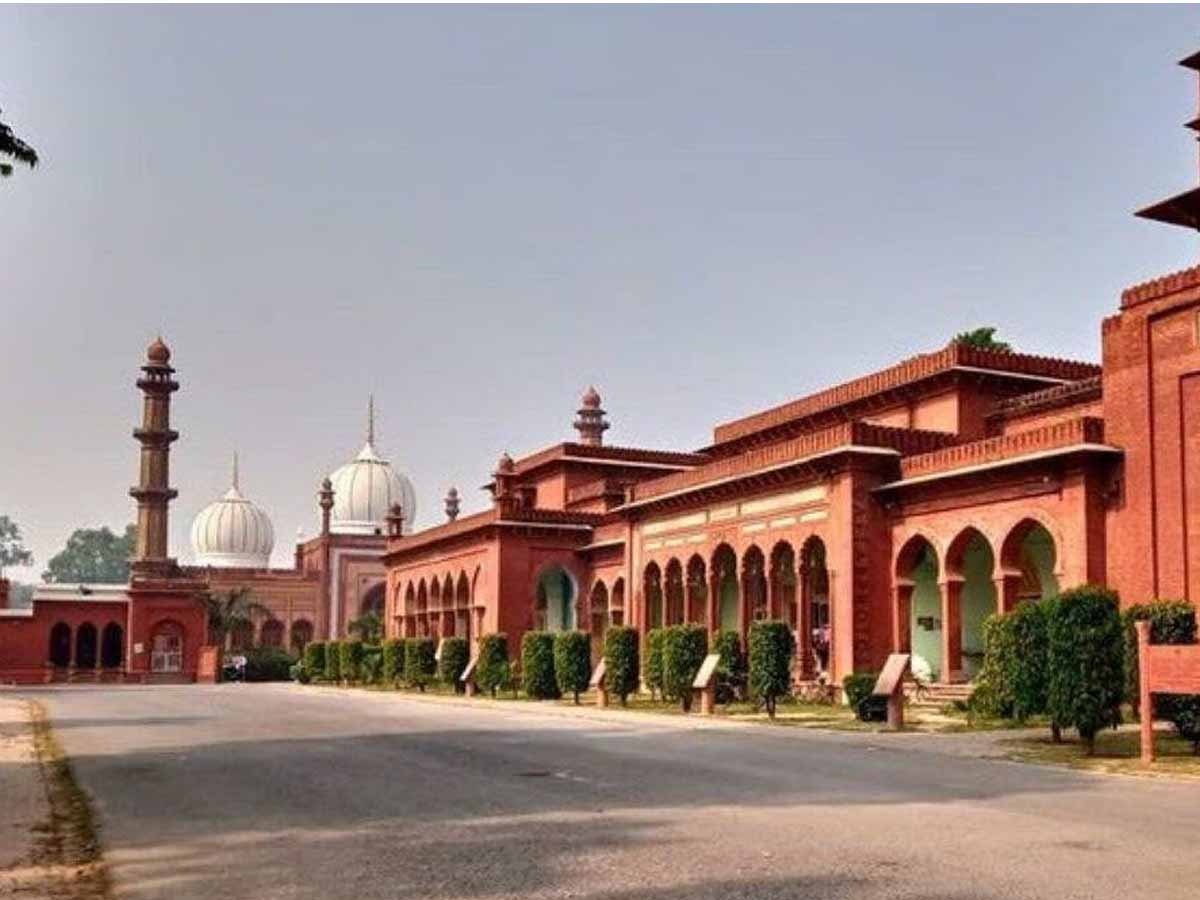 AMU प्रवेश परीक्षा से इंडो-इस्लामिक इतिहास के विषय हटाने पर यूनिवर्सिटी का आया बयान