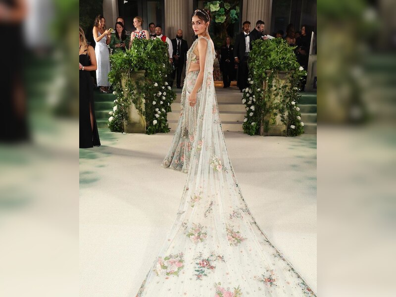 सब्यसाची की साड़ी