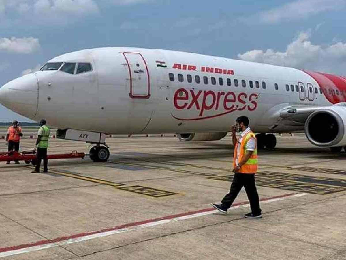 व‍िस्‍तारा के बाद Air India Express ने क्‍यों रद्द कीं 70 फ्लाइट? हजारों यात्री परेशान