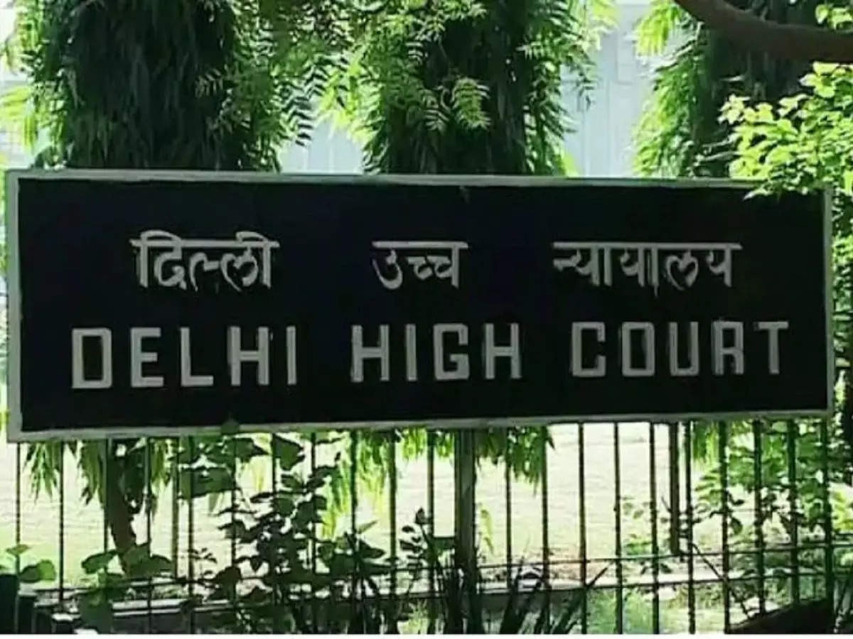 Delhi News: वकील ने लगाई केजरीवाल को लेकर याचिका तो हाईकोर्ट ने लगाया 1 लाख का जुर्माना
