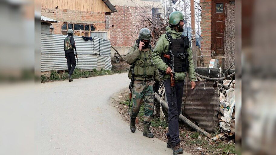 Kulgam Encounter Update: कश्मीर के कुलगाम में 40 घंटों के ऑपरेशन में 3 आतंकियों को किया ढेर, जानें अब तक का अपडेट?