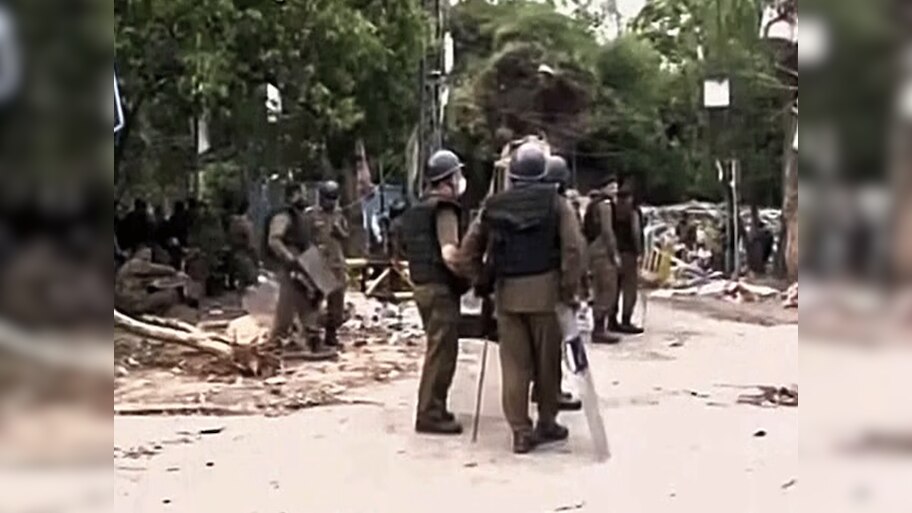 Balochistan Terrorist Attack: पाकिस्तान में आंतकियों का बड़ा हमला, सो रहे में 7 लोगों को उतारा मौत के घाट 