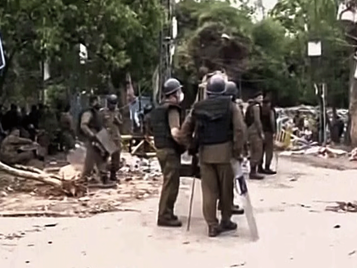 Balochistan Terrorist Attack: पाकिस्तान में आंतकियों का बड़ा हमला, सो रहे में 7 लोगों को उतारा मौत के घाट Balochistan Terrorist Attack: पाकिस्तान में आंतकियों का बड़ा हमला, सो रहे में 7 लोगों को उतारा मौत के घाट