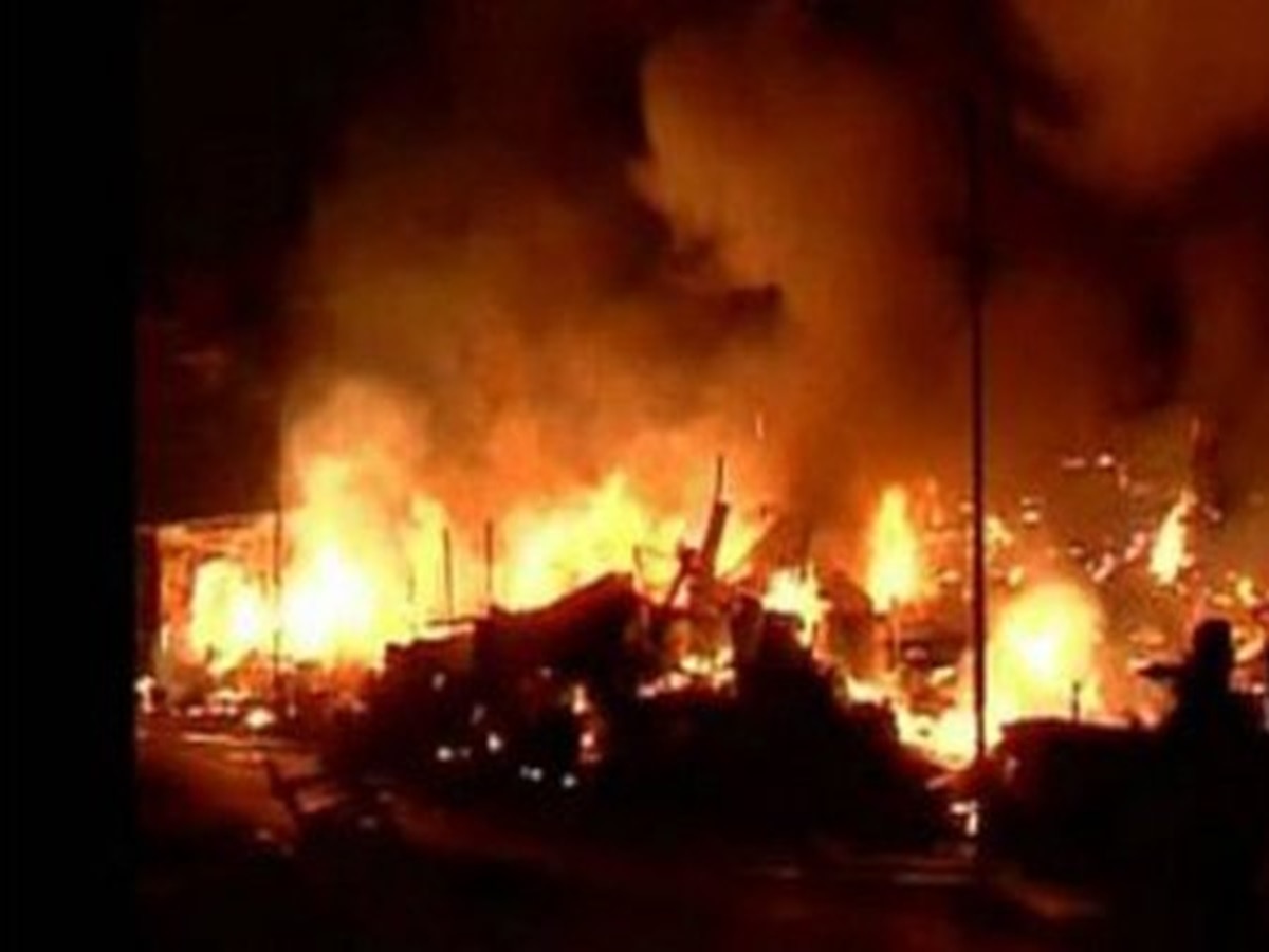 8 killed in fireworks factory blast in Sivakasi