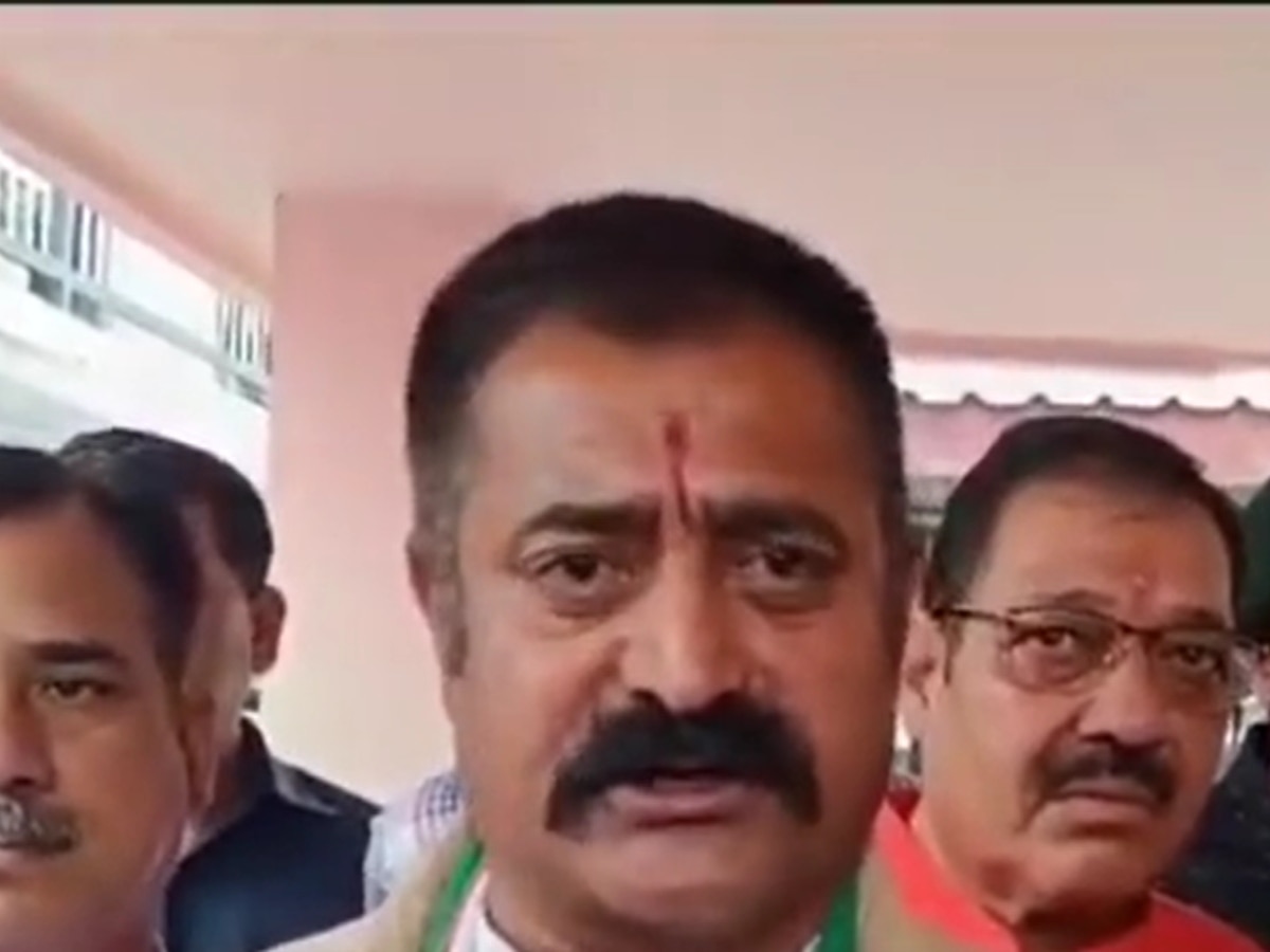 Himachal Congress: कांग्रेस प्रत्याशी सतपाल रायजादा ने हमीरपुर लोकसभा सीट से भरा नामांकन, CM सुक्खू रहे मौजूद