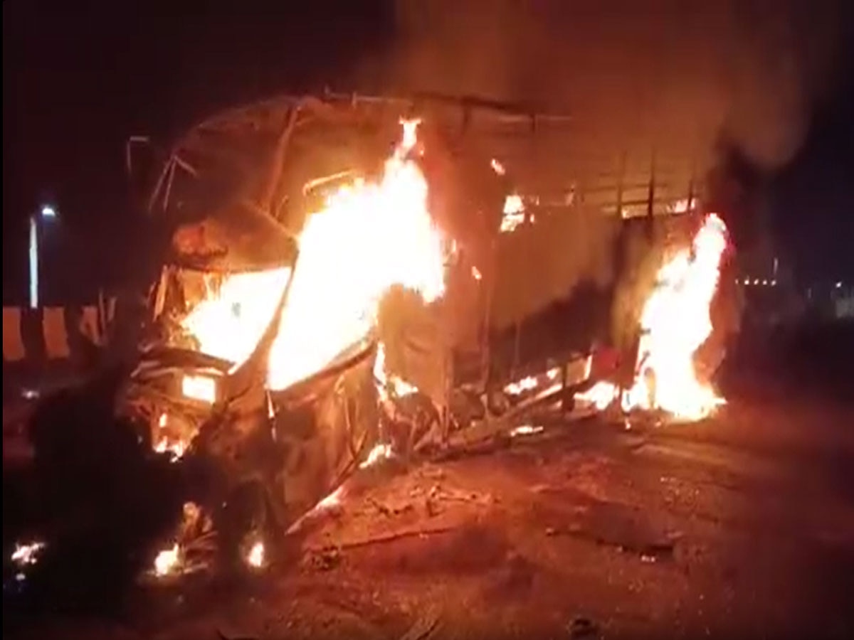 UP News: मंडप में इंतज़ार करती रही दुल्हन, रास्ते में 4 लोगों के साथ जिंदा जल गया दूल्हा
