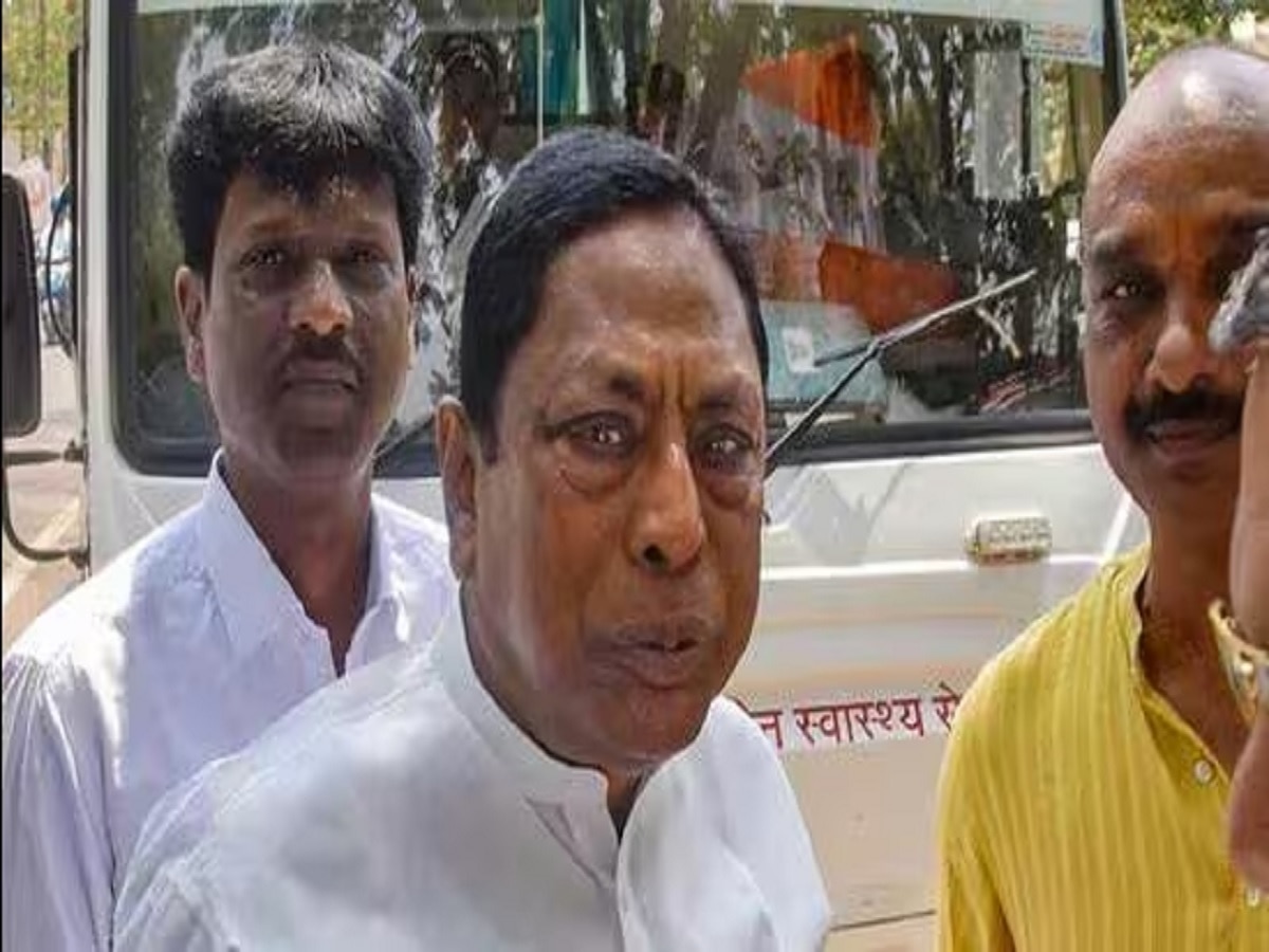 Jharkhand News: मंत्री आलमगीर से ईडी ने शुरू की पूछताछ, पीएस और घरेलू सहायक के ठिकानों से मिले थे करोड़ों रुपए