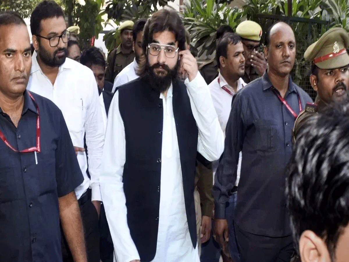 Abbas Ansari: अब्बास अंसारी एक बार फिर आएंगे जेल से बाहर, सुप्रीम कोर्ट ने इस काम के लिए दी इजाजत Abbas Ansari: अब्बास अंसारी एक बार फिर आएंगे जेल से बाहर, सुप्रीम कोर्ट ने इस काम के लिए दी इजाजत