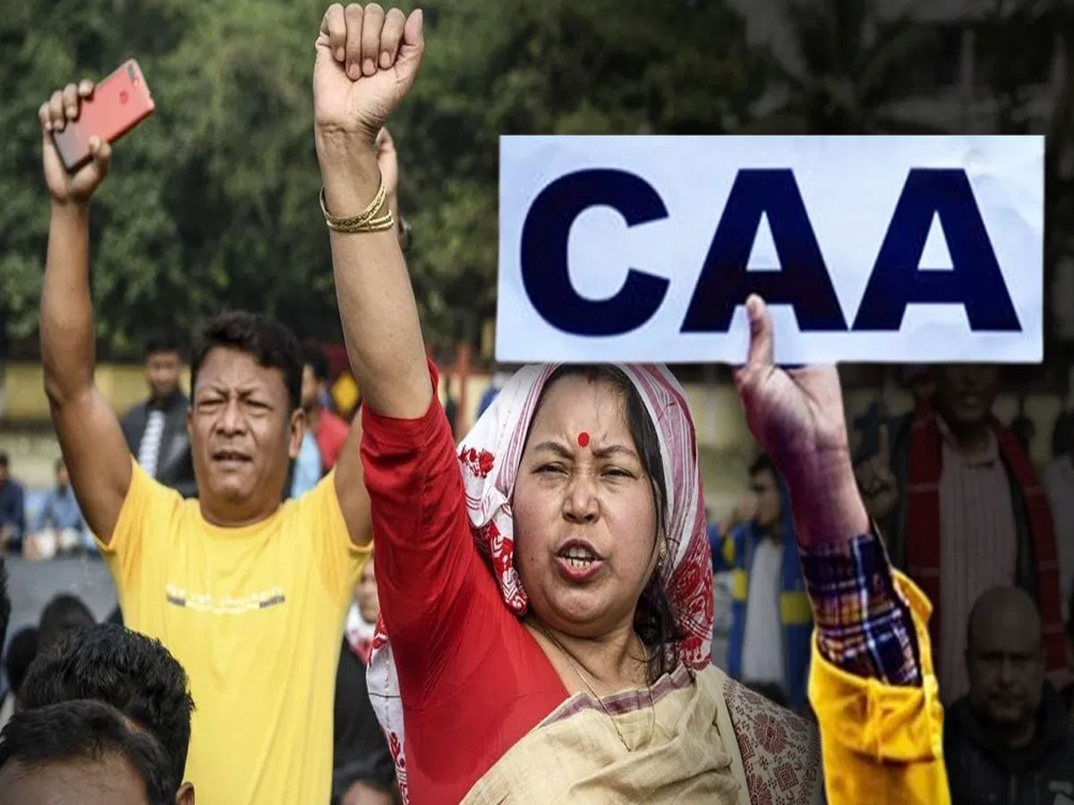 CAA के तहत 300 शरणार्थियों को मिली नागरिकता, गृह मंत्रालय ने सौंपे सर्टिफिकेट CAA के तहत 300 शरणार्थियों को मिली नागरिकता, गृह मंत्रालय ने सौंपे सर्टिफिकेट