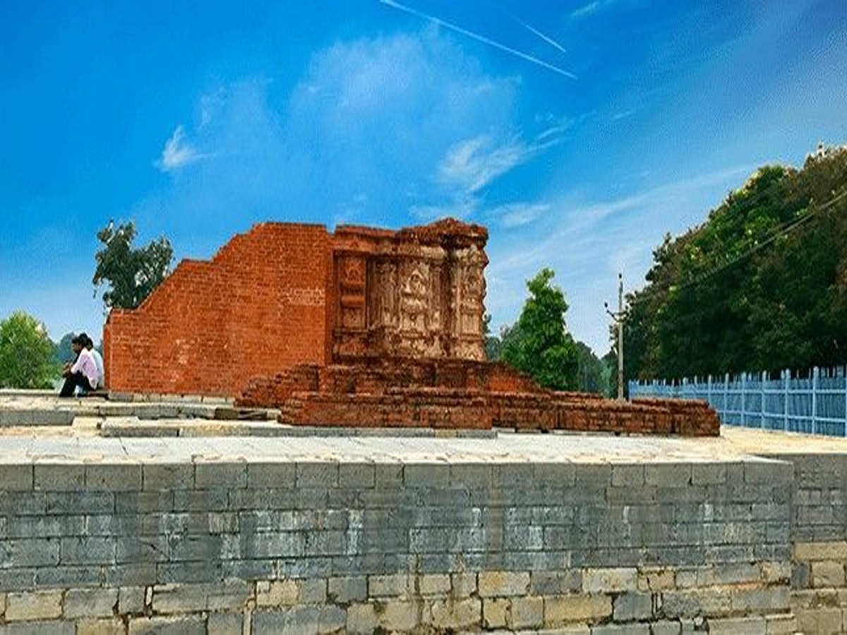 Historical Temple Of India in Sirpur Group of Monuments Lakshmana ...