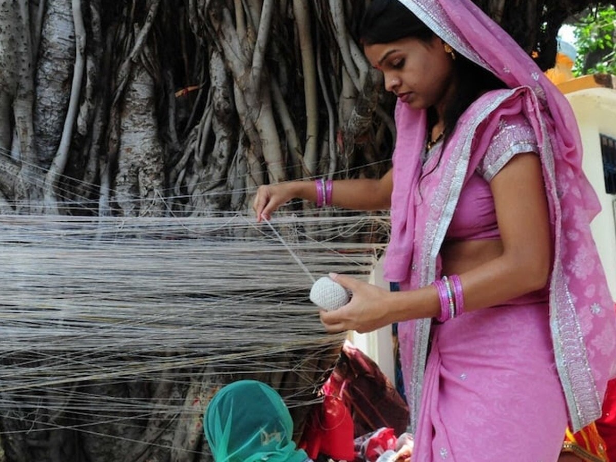 Vat Savitri Vrat 2024 puja shubh muhurat banyan tree puja bargad ke ped