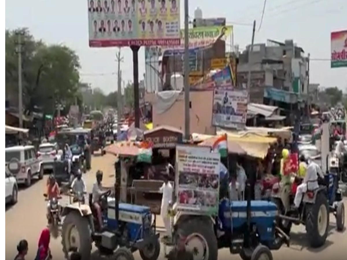 Charkhi Dadri News: किसान-मजदूर संगठनों ने INDI गठबंधन के लिए निकाला ट्रैक्टर मार्च, मांगा जनसमर्थन