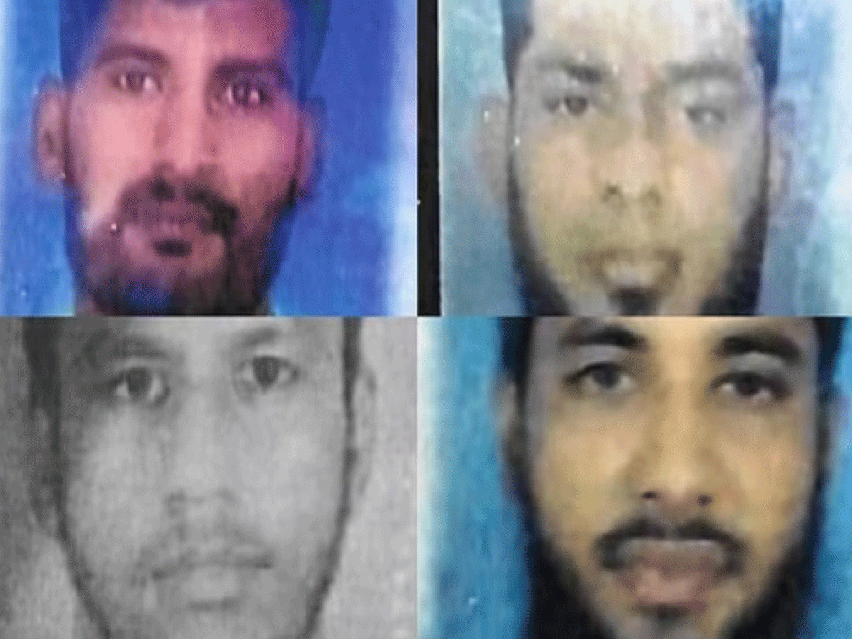 Ahmedabad: गुजरात ATS को मिली बड़ी सफलता, ISIS के 4 आतंकियों को किया गिरफ्तार Ahmedabad: गुजरात ATS को मिली बड़ी सफलता, ISIS के 4 आतंकियों को किया गिरफ्तार