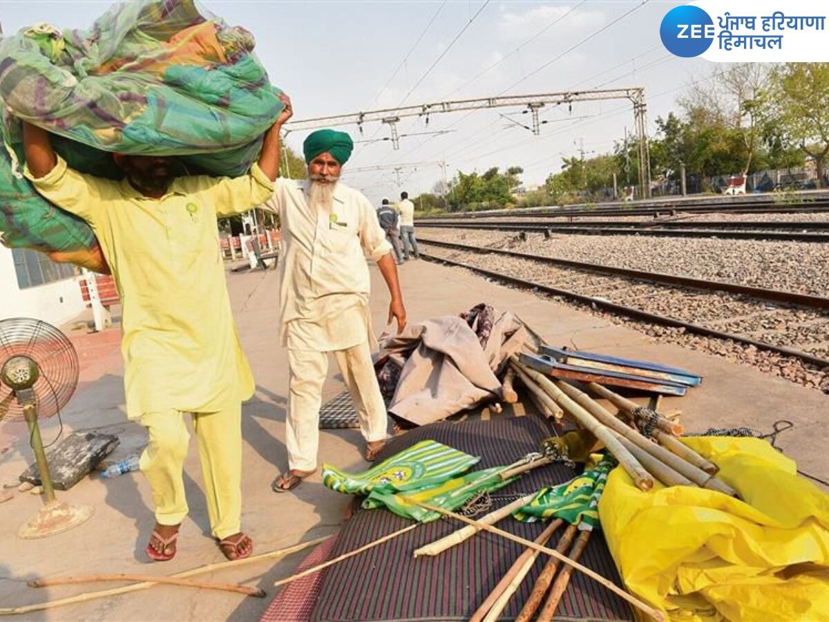 Kisan Andolan: ਘੰਟਿਆਂ ਇੰਤਜ਼ਾਰ ਕਰਨ ਵਾਲੇ ਯਾਤਰੀਆਂ ਲਈ ਵੱਡੀ ਰਾਹਤ! ਸ਼ੰਭੂ ਰੇਲ ਪਟੜੀ ਖੁੱਲ੍ਹੀ, ਕਿਸਾਨ ਹਟੇ