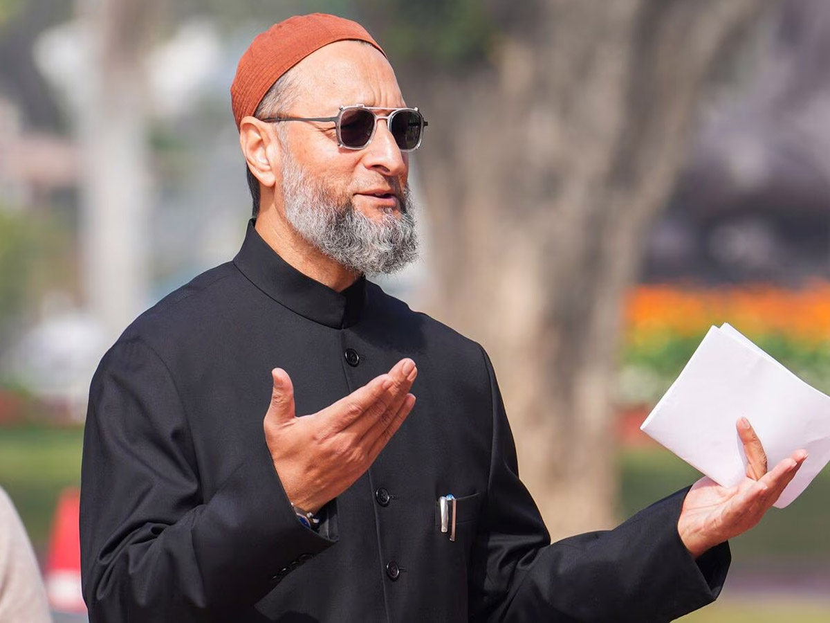 Kyrgyzstan: असदुद्दीन ओवैसी ने शेयर किया वीडियो; बोले, कई दिनों से भूखे हैं छात्र Kyrgyzstan: असदुद्दीन ओवैसी ने शेयर किया वीडियो; बोले, कई दिनों से भूखे हैं छात्र