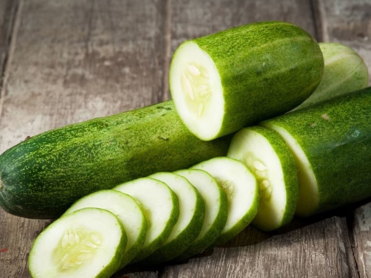 Cucumber benefits for skin and hair in summer khira ke kya fayde hai | Cucumber  Benefits: शरीर के साथ स्किन के लिए भी फायदेमंद है खीरा, जानें चमत्कारी गुण  | Hindi News,