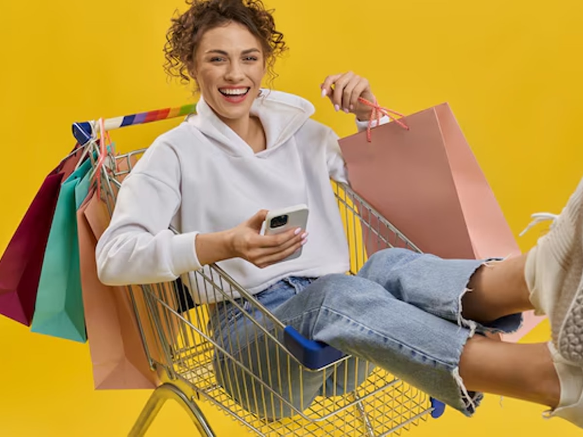 इस दिन Online शॉपिंग करने पर मिलता है सबसे ज्यादा डिस्काउंट, पसंद है खरीदारी तो आज ही जान लें 