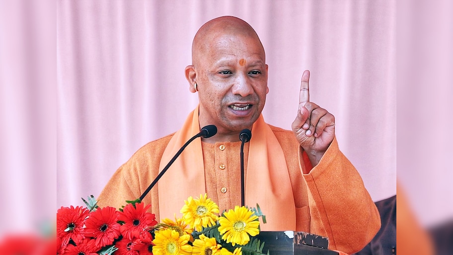 Odisha Political News: ରତ୍ନଭଣ୍ଡାର ଚାବିକୁ ନେଇ ସରକାରଙ୍କୁ ତାଚ୍ଛଲ୍ୟ କଲେ ଯୋଗୀ ଆଦିତ୍ୟ ନାଥ, କହିଲେ ଏଠାରେ ଚାଲିଛି ଅଫିସର ରାଜ
