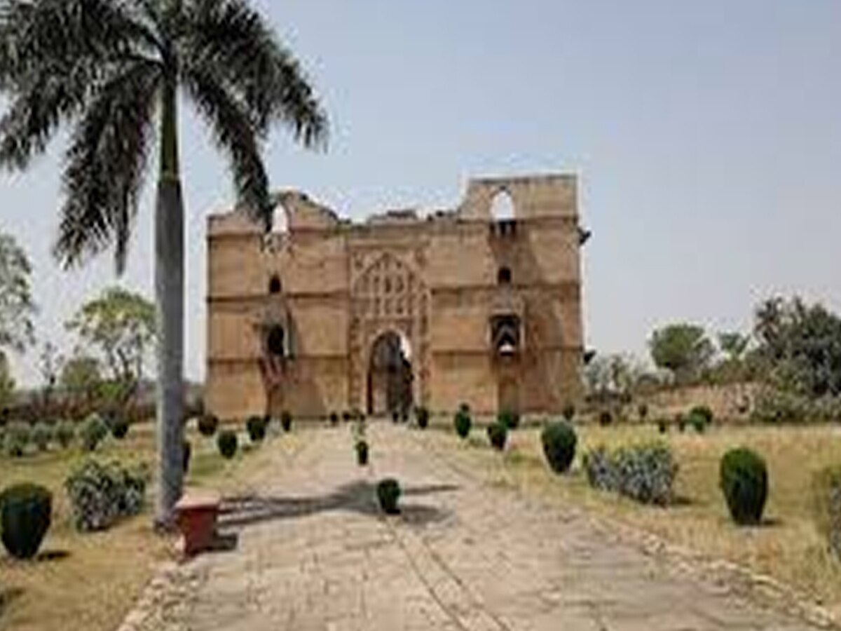 chanderi city of madhya pradesh where you will get a glimpse of india ...