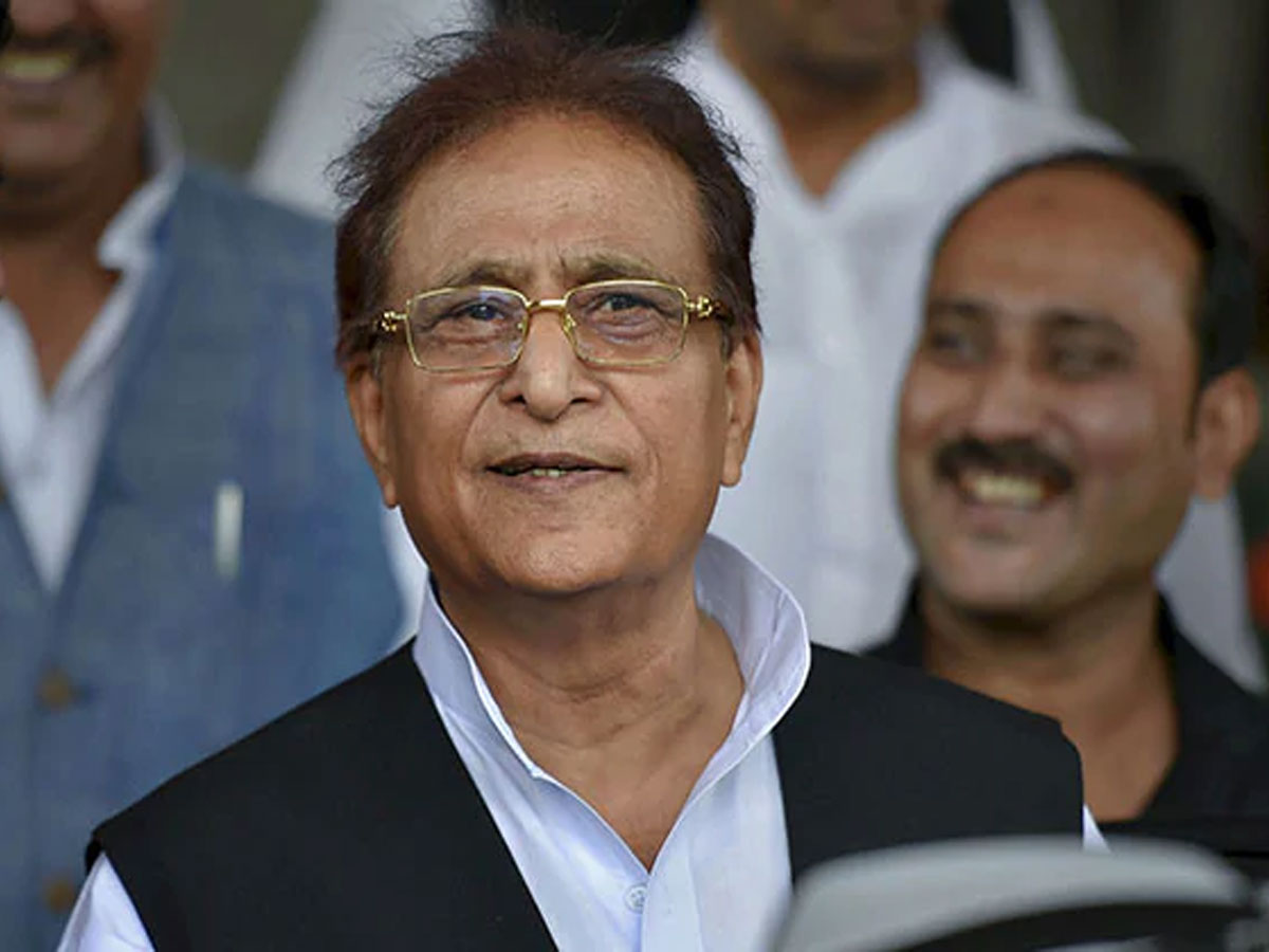 क्या जेल से बाहर आ सकता है Azam Khan का पूरा परिवार? इस केस में खान सहित बीवी, बेटे को मिली ज़मानत क्या जेल से बाहर आ सकता है Azam Khan का पूरा परिवार? इस केस में खान सहित बीवी, बेटे को मिली ज़मानत