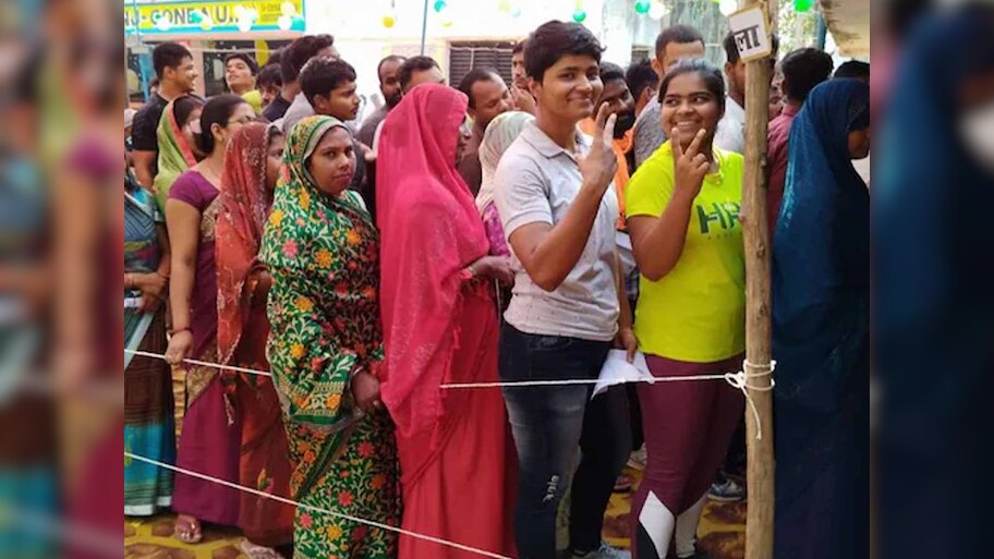 Lok Sabha Chunav 2024 6th Phase Voting Live: शाम 5 बजे तक लगभग 57.7% फीसदी वोटिंग