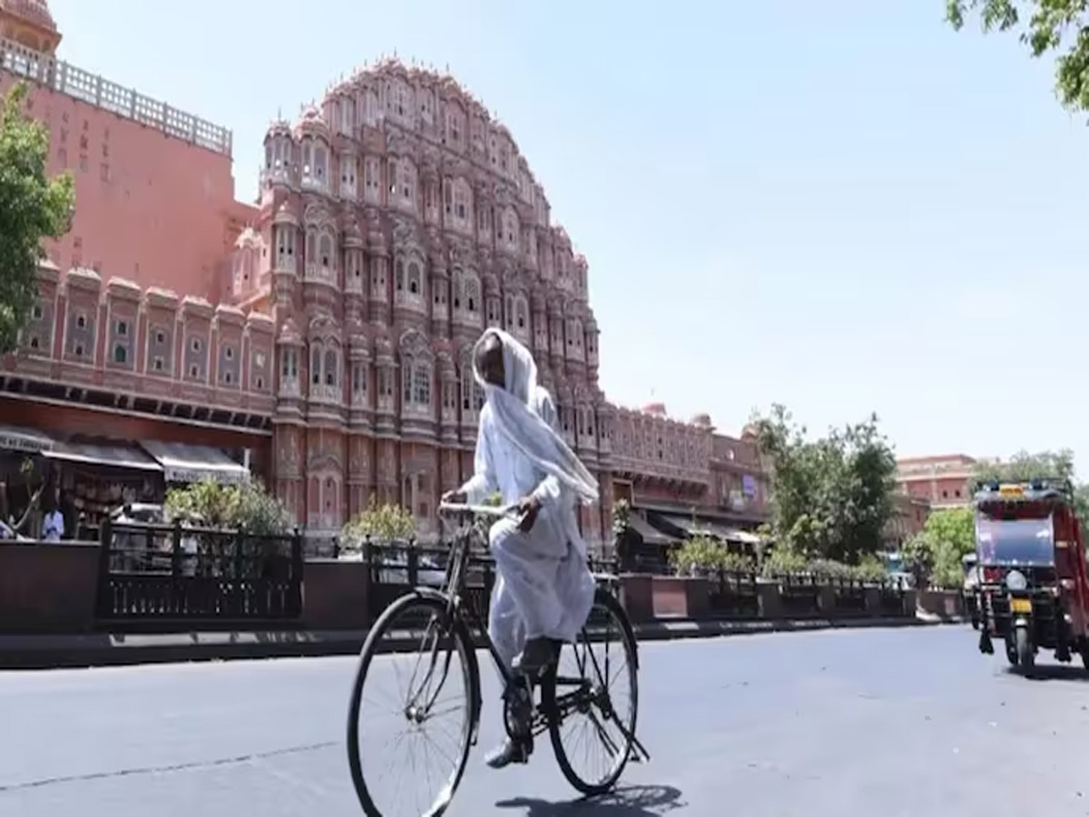 Rajasthan में गर्मी से बदतर हुए हालात, तापमान 50 डिग्री पहुंचा; 72 घंटों में 24 मौतें Rajasthan में गर्मी से बदतर हुए हालात, तापमान 50 डिग्री पहुंचा; 72 घंटों में 24 मौतें