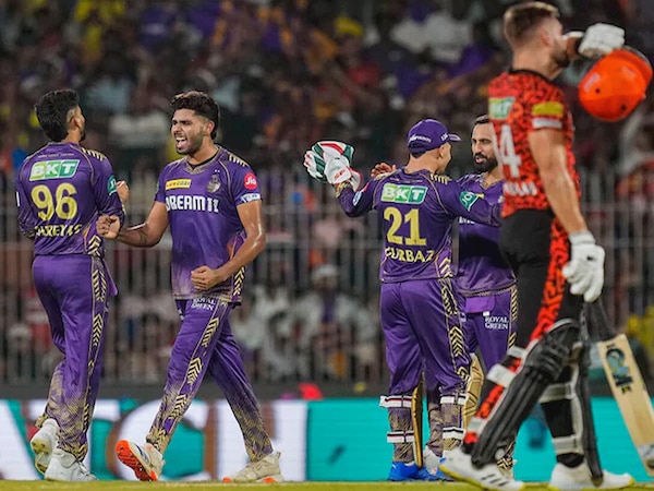 KKR vs SRH: फाइनल में केकेआर के गेंदबाजों के सामने हैदराबाद ने टेके घुटने, 113 पर सिमटी पूरी टीम; SRH के नाम अनचाहा रिकॉर्ड