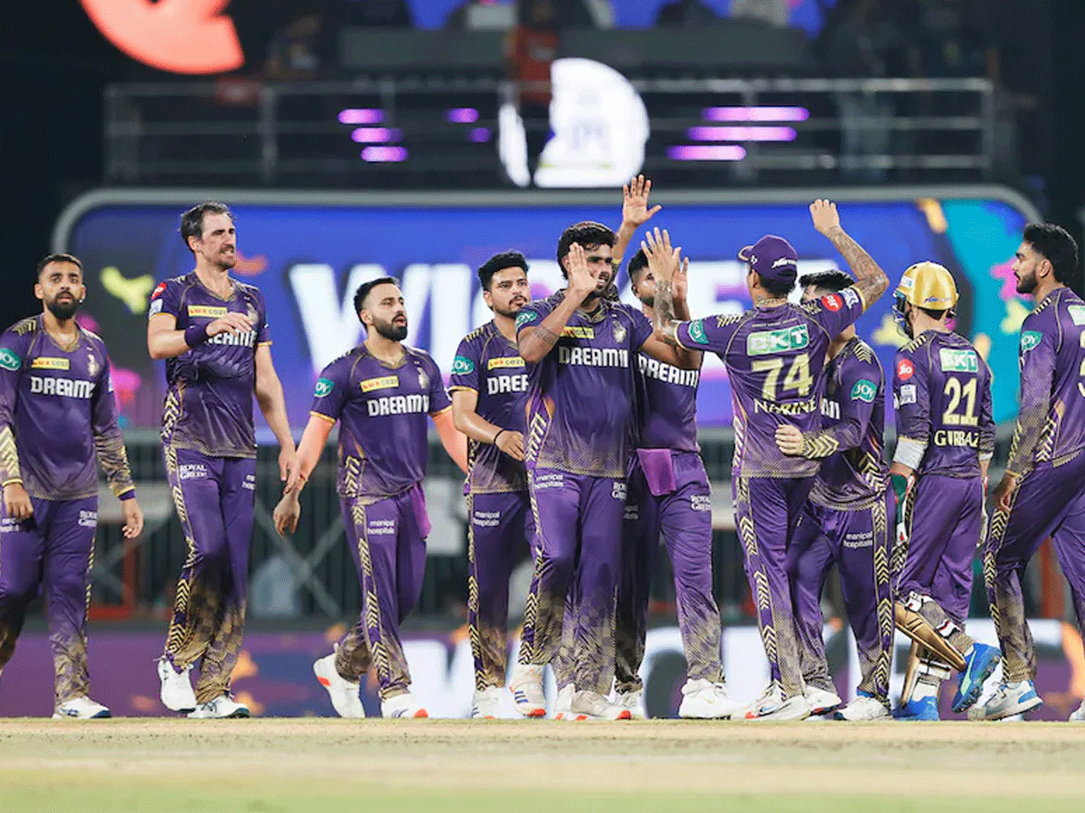 KKR vs SRH: कोलकाता तीसरी बार बनी चैंपियन, हैदराबाद को बुरी तरह से रौंदा KKR vs SRH: कोलकाता तीसरी बार बनी चैंपियन, हैदराबाद को बुरी तरह से रौंदा