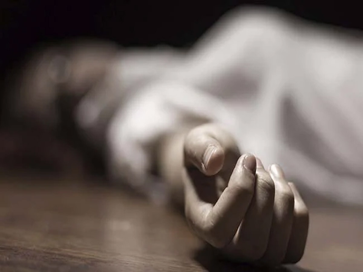 Udaipur Incident: रील के चक्कर में युवक ने लगा दी 150 फीट से छलांग, मौके पर मौत Udaipur Incident: रील के चक्कर में युवक ने लगा दी 150 फीट से छलांग, मौके पर मौत
